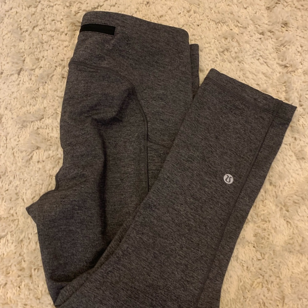 Lululemon leggings size 6. Crop grey